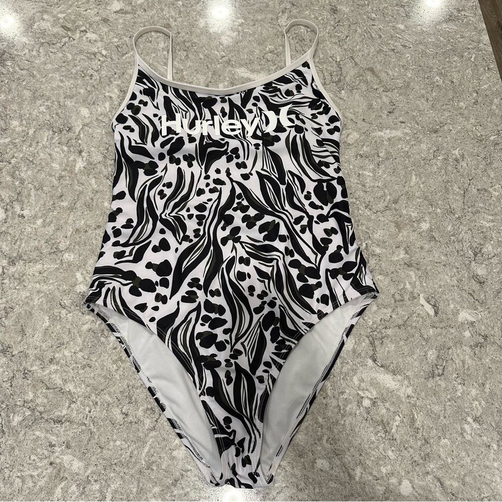 NWOT Women’s Hurley One Piece Swimsuit